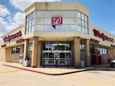 walgreens benbrook tx|More.